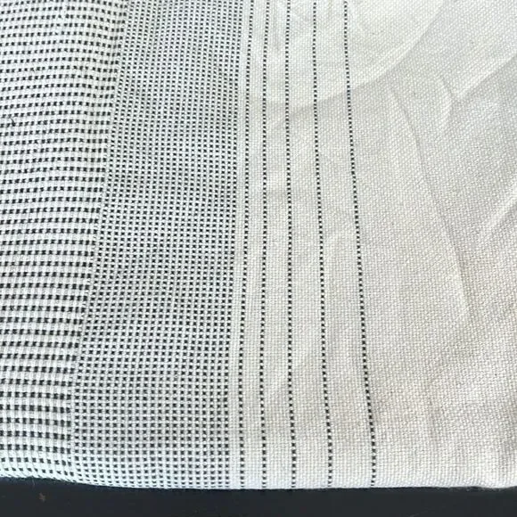 THE BARINE THROW